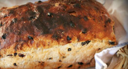 Gluten-Free Cinnamon Fruit and Raisin Bread